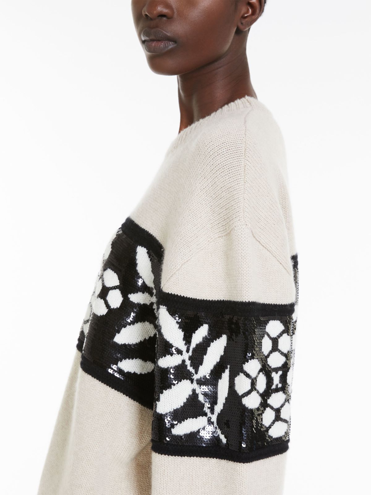 Wool and cashmere pullover