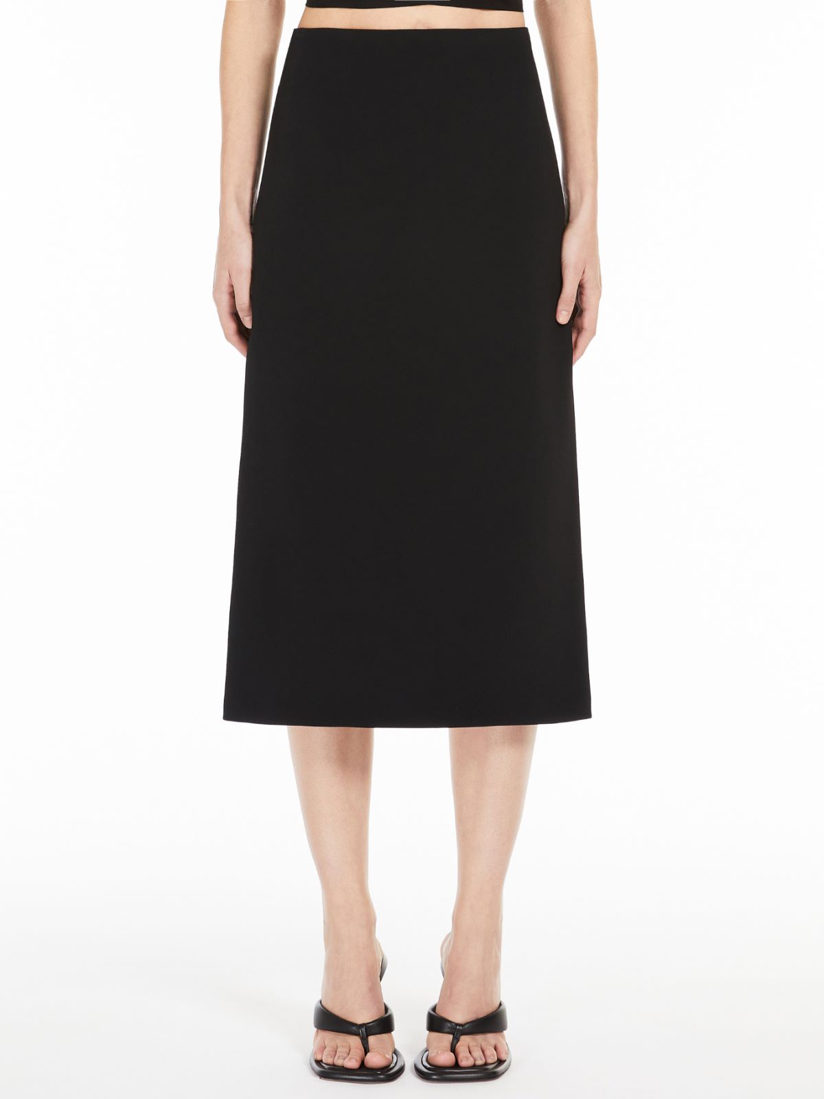 Low-waisted midi skirt