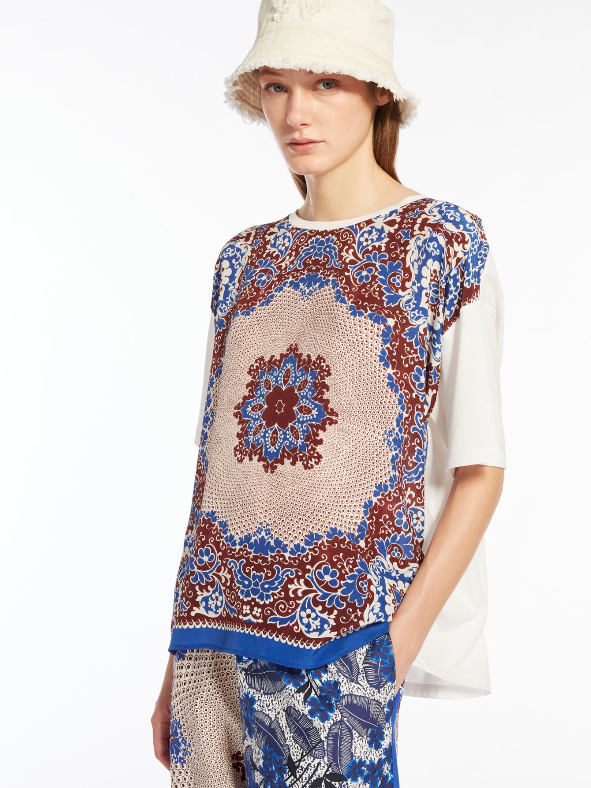 Jersey and crepe T-shirt