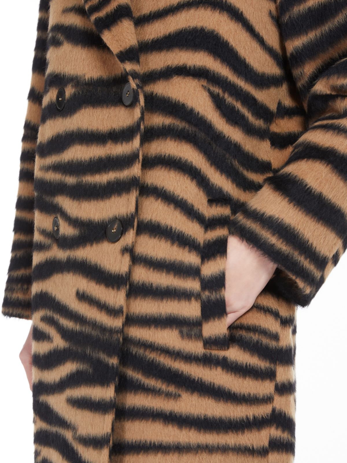 Jacquard alpaca and wool coat