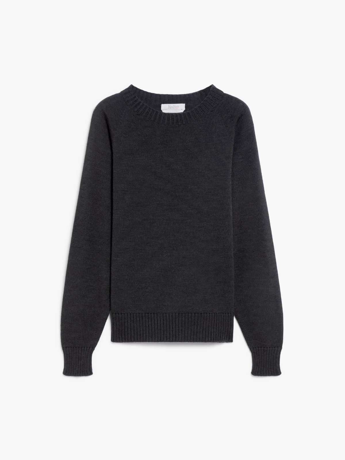 Wool knit pullover