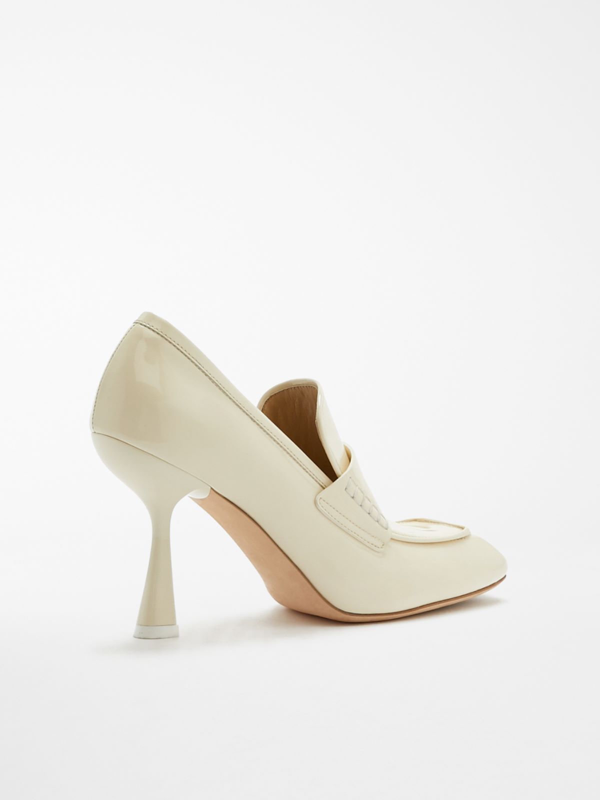 Patent leather loafers with heel