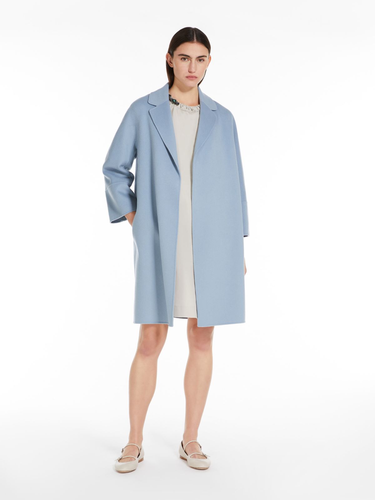 Double-faced short wool coat