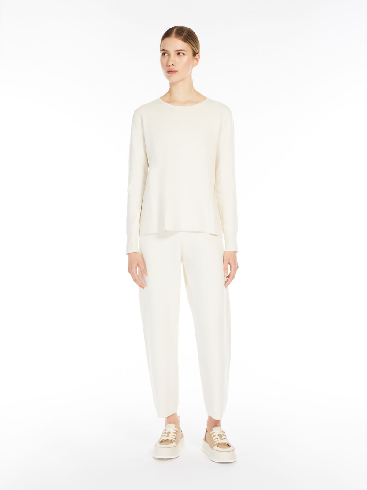 Viscose yarn boxy jumper