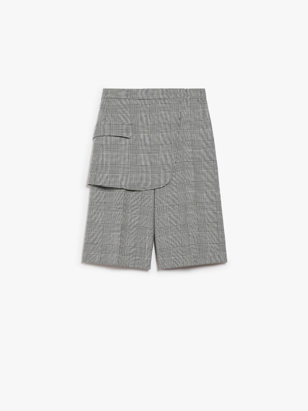 Bermuda shorts in patterned Batavia wool