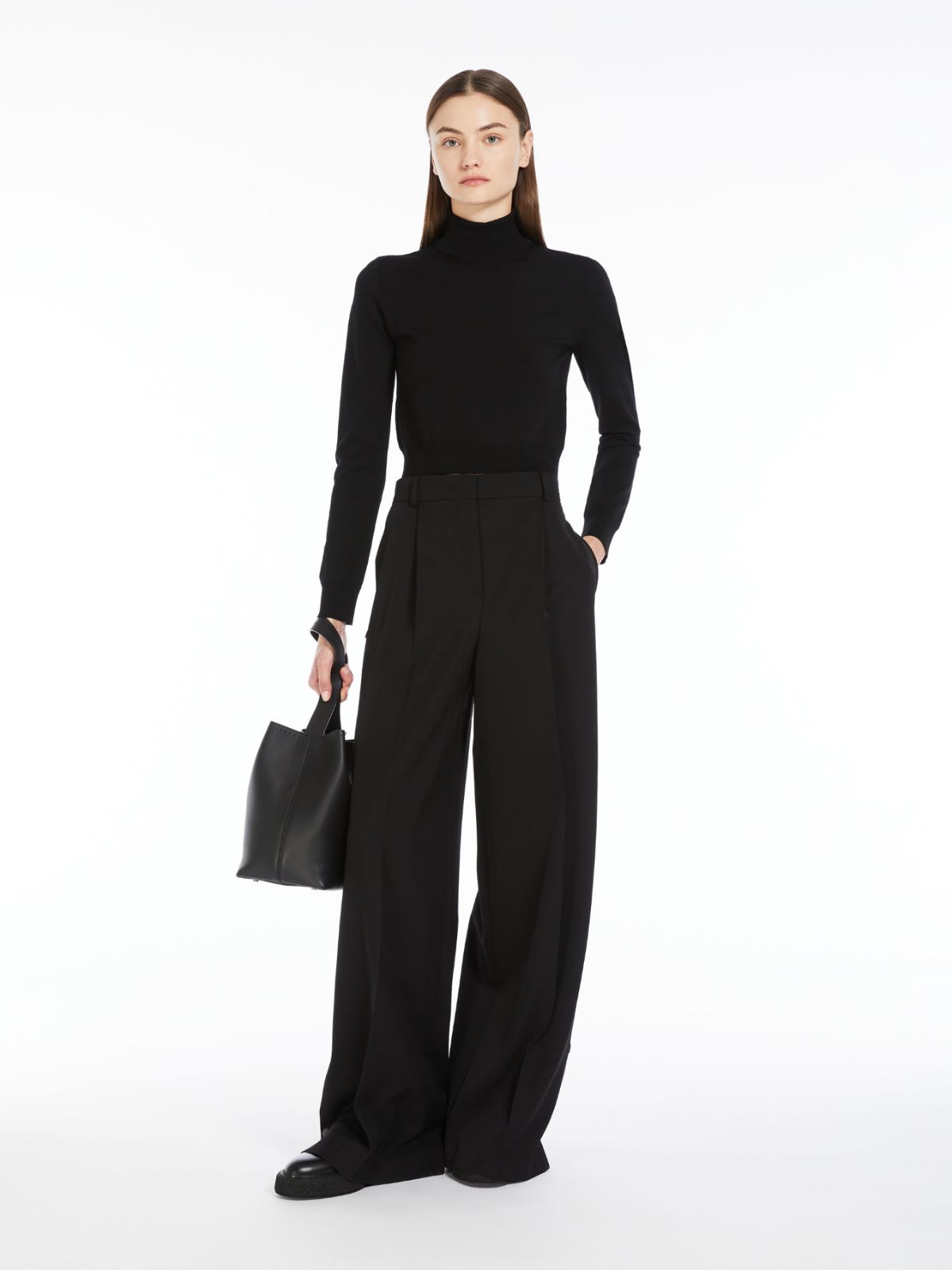 Cropped stretch wool turtleneck