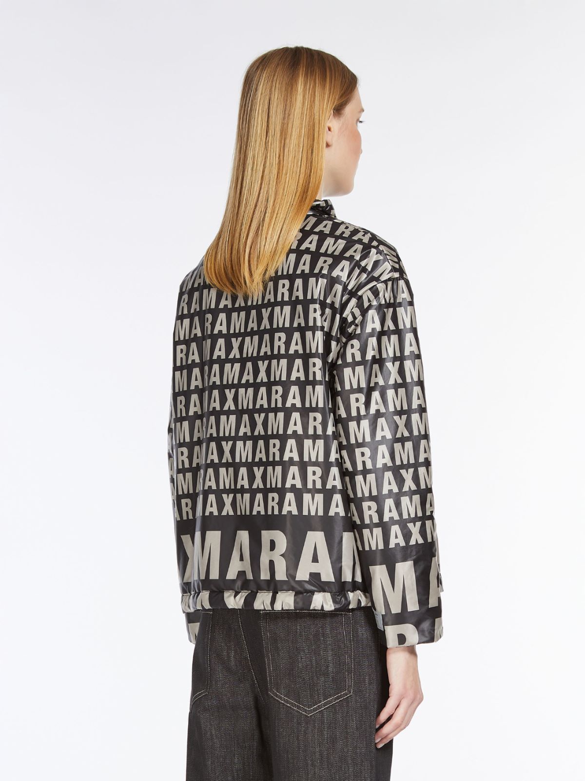 Reversible jacket in water-resistant technical canvas