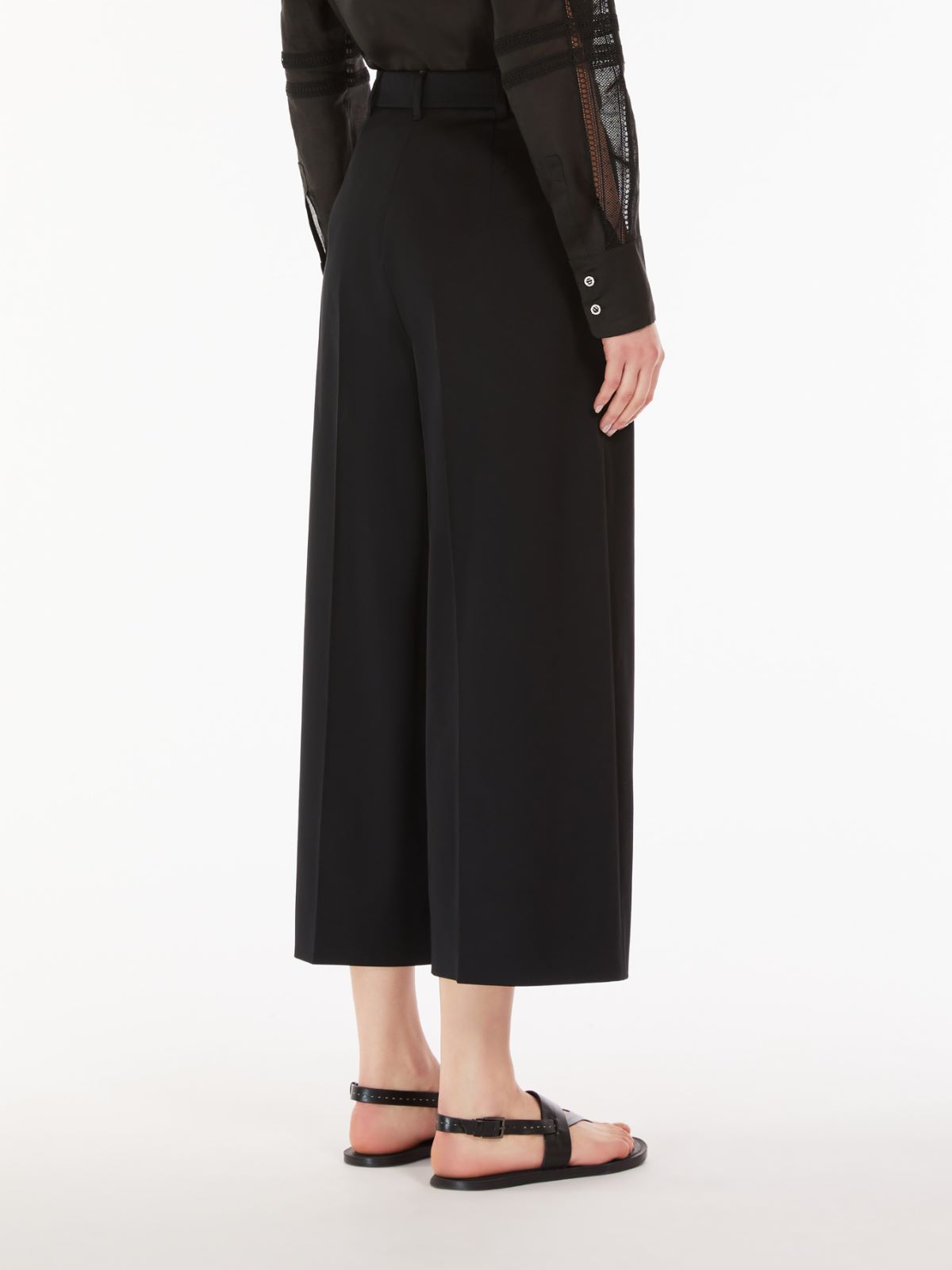 Cropped stretch cotton trousers