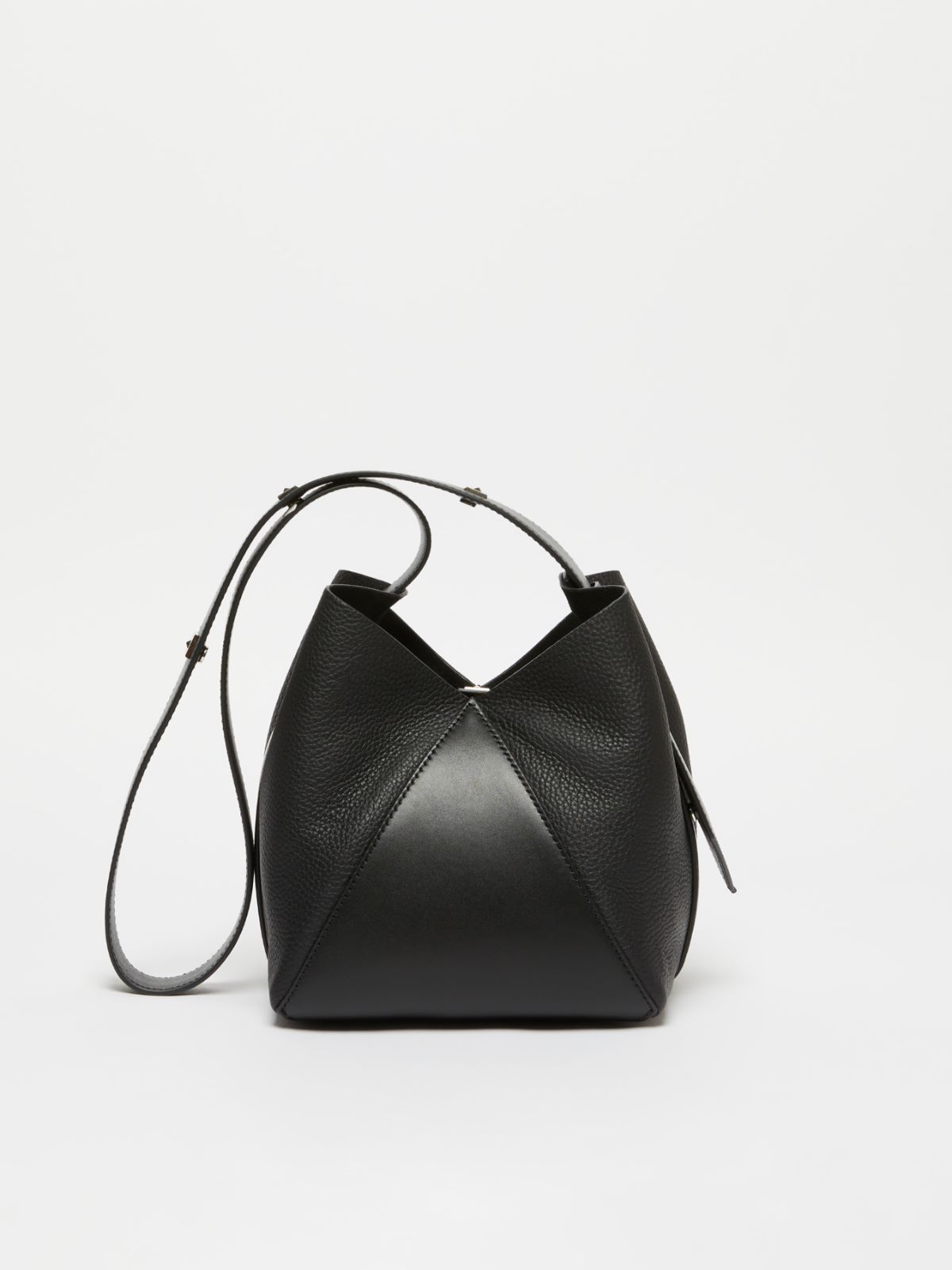Small bucket bag in deer-print leather