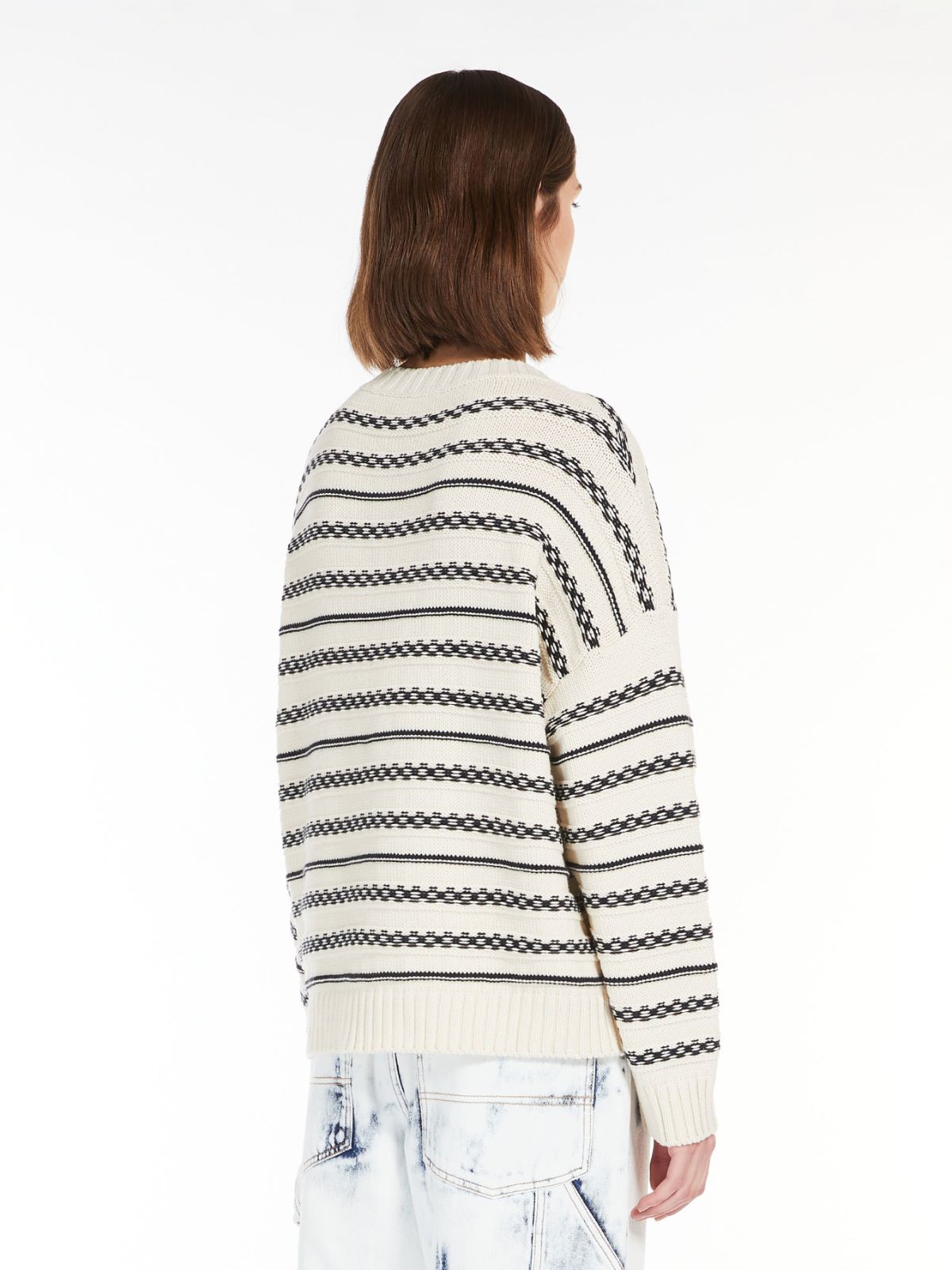 Striped cotton yarn sweater
