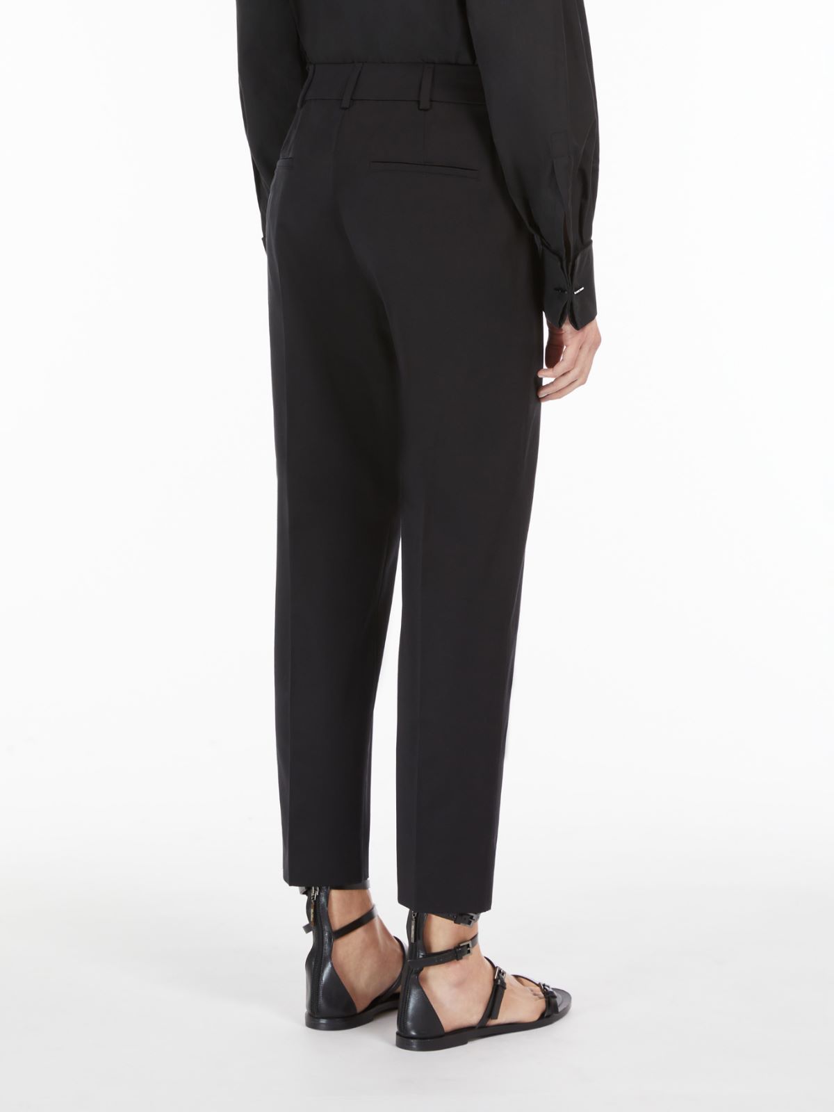 Stretch satin cropped trousers