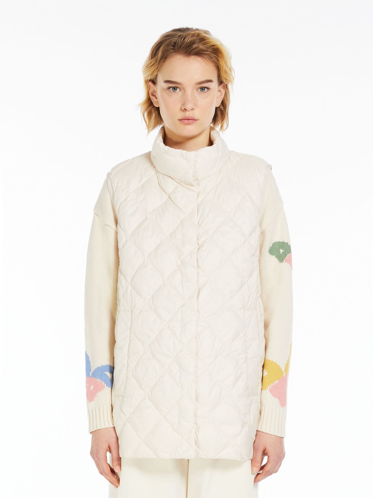 Water-repellent quilted fabric gilet