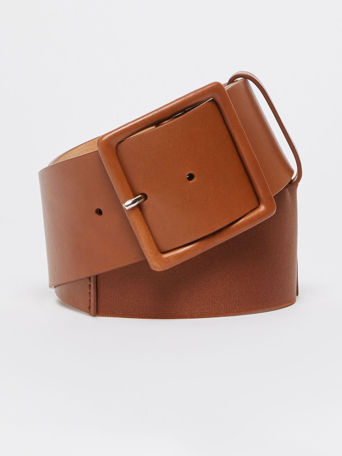 Stretch leather belt