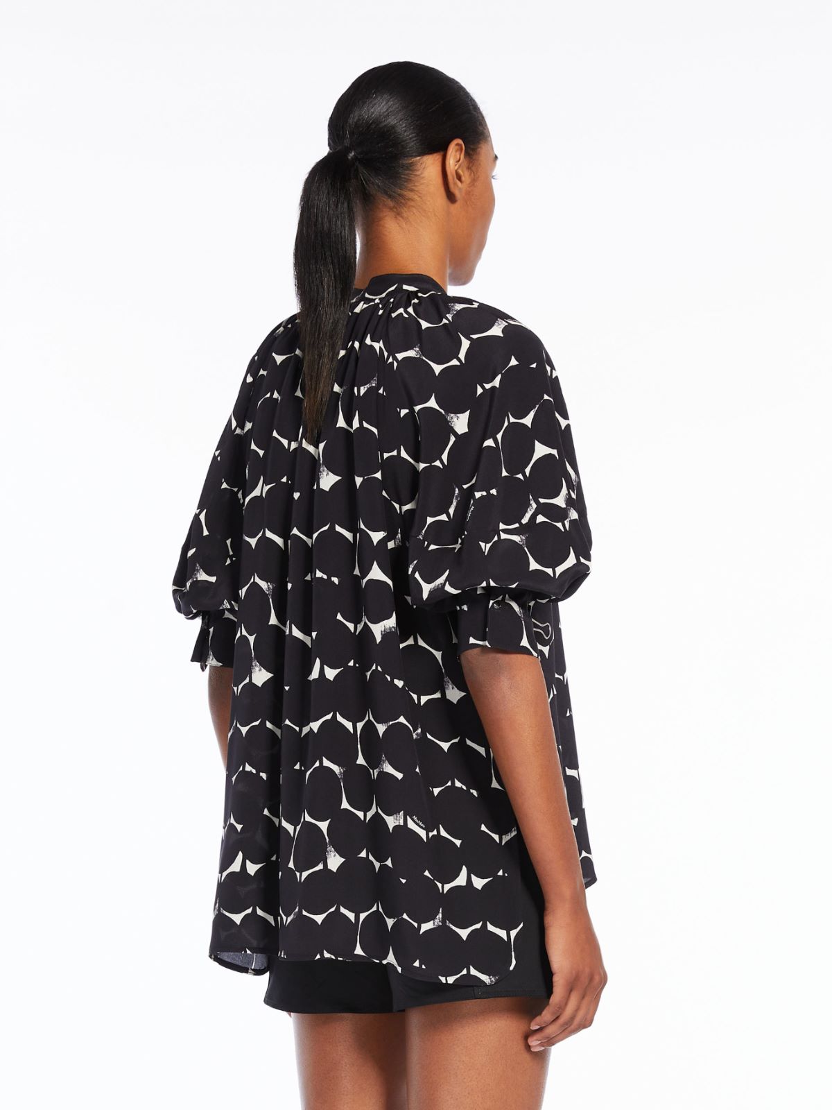 Feminine shirt in printed twill