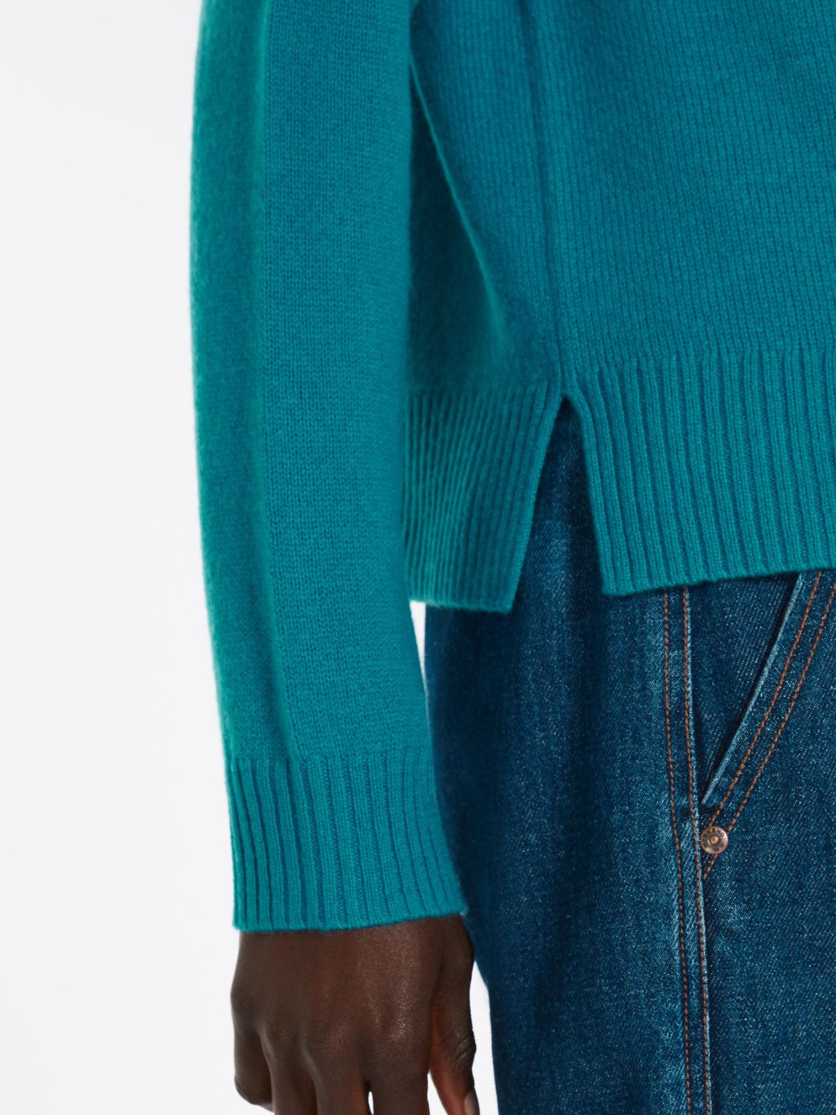 Cashmere crew-neck sweater