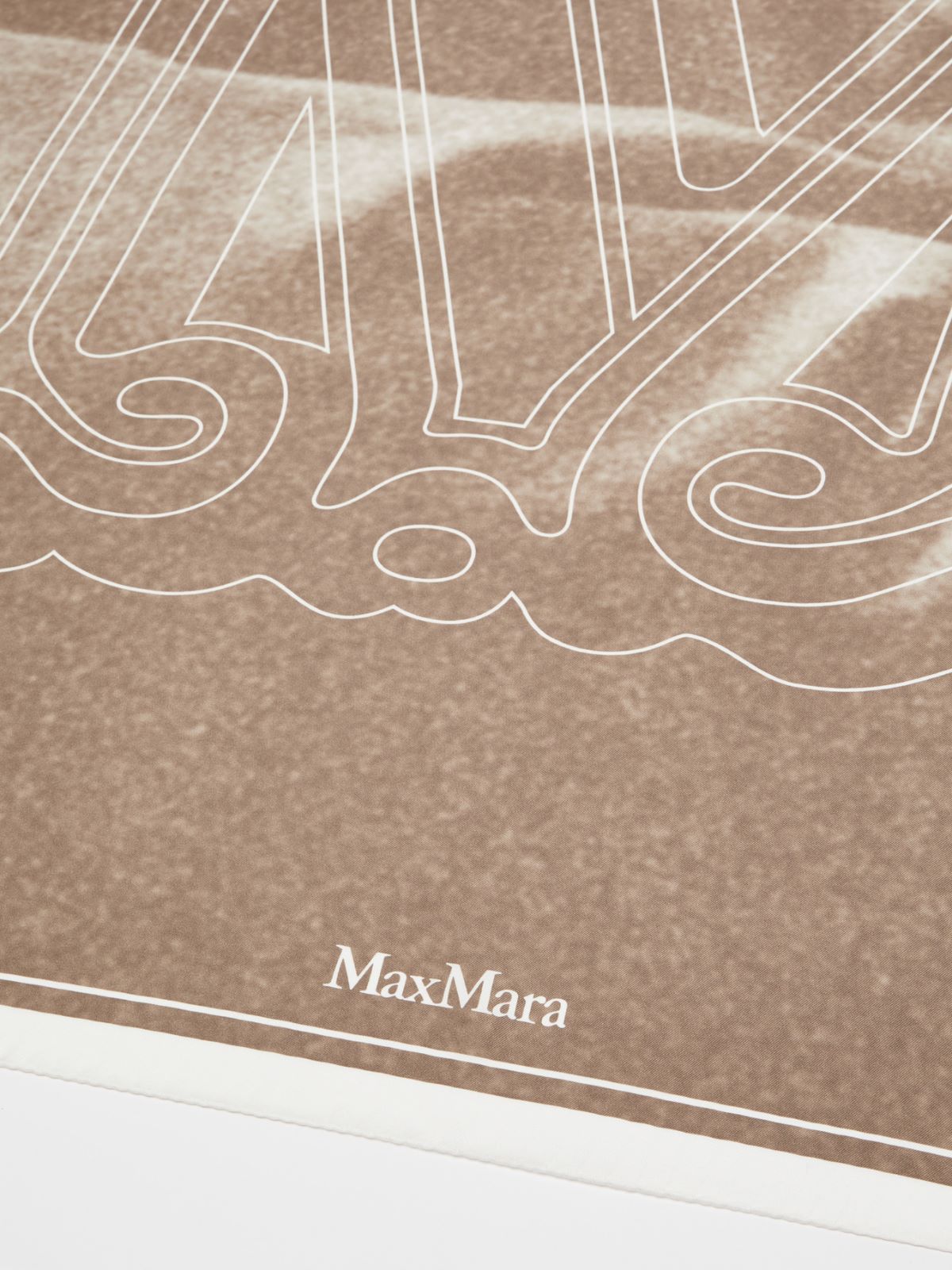 Printed silk oversized yoke