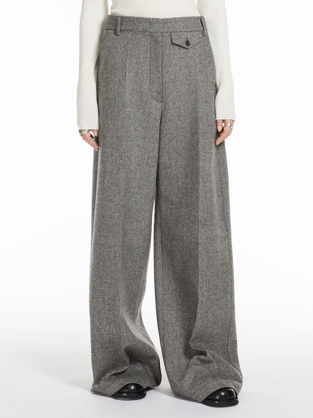 Oversized flared trousers