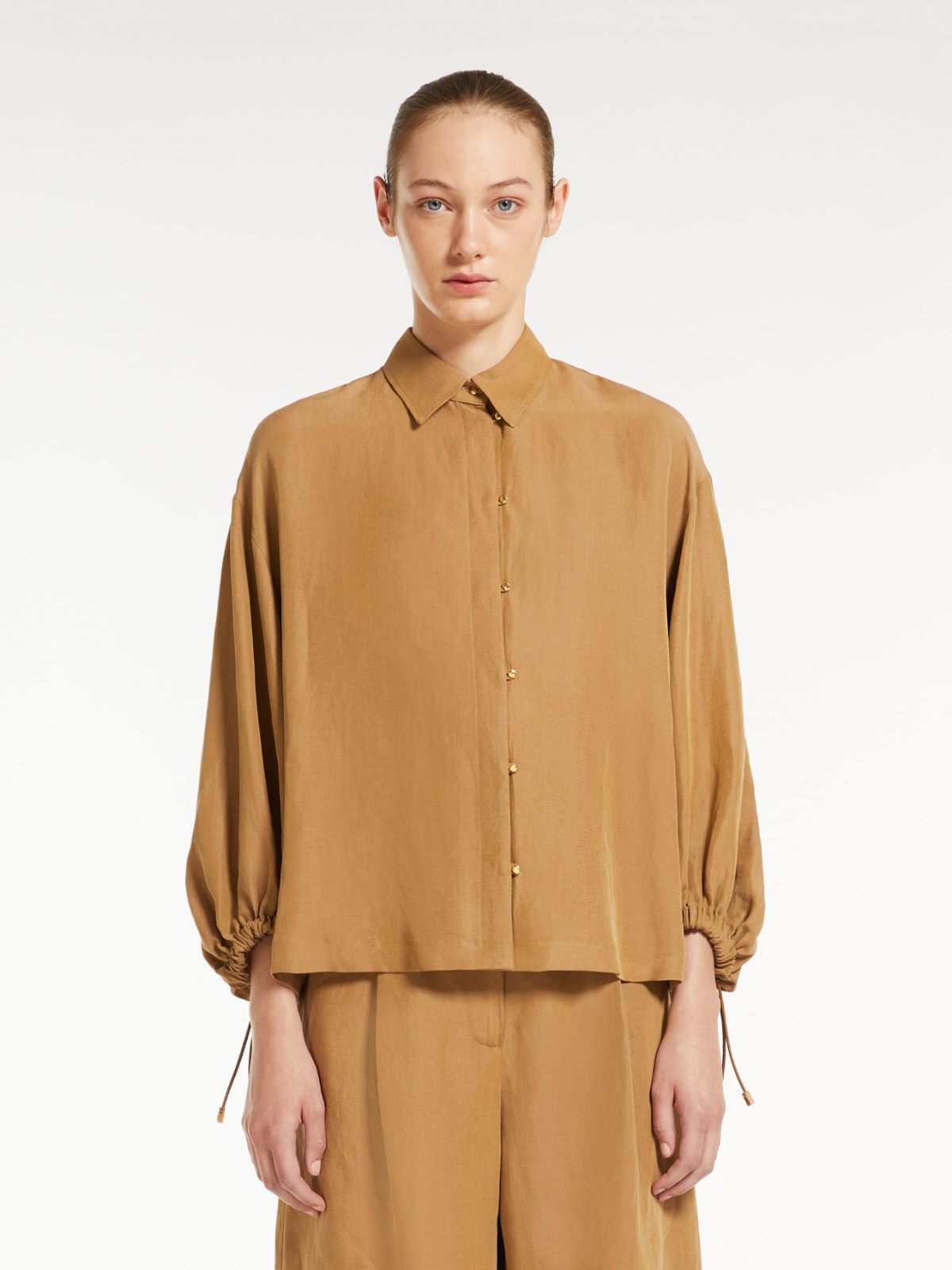 Oversized shirt in linen and silk