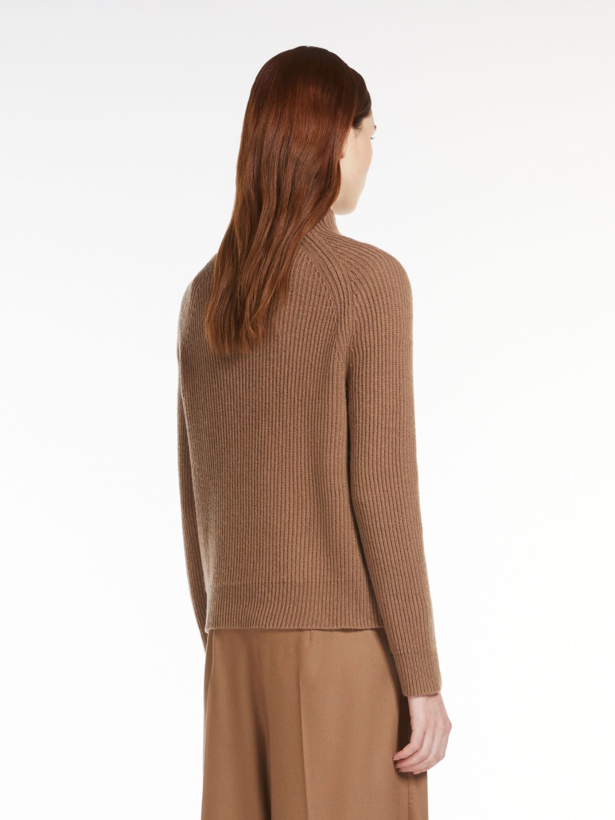 Wool and cashmere jumper