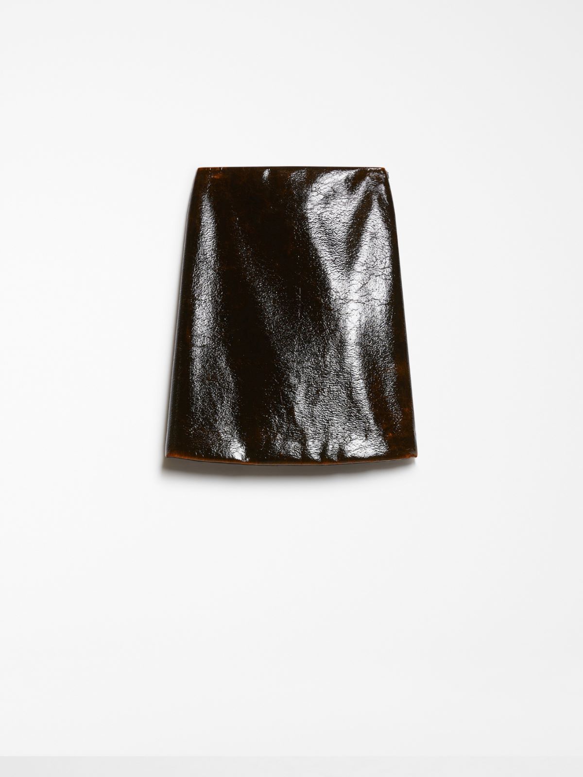 Flared low-rise skirt