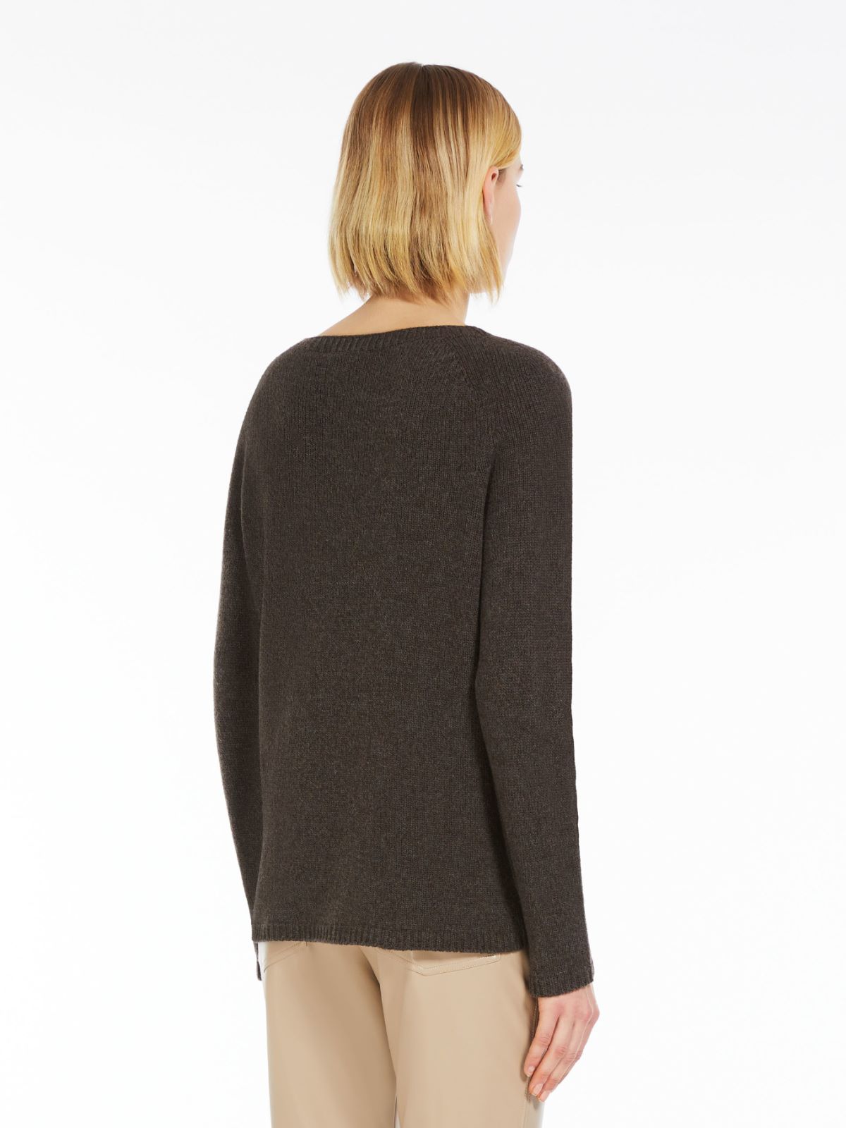 Wool and cashmere sweater