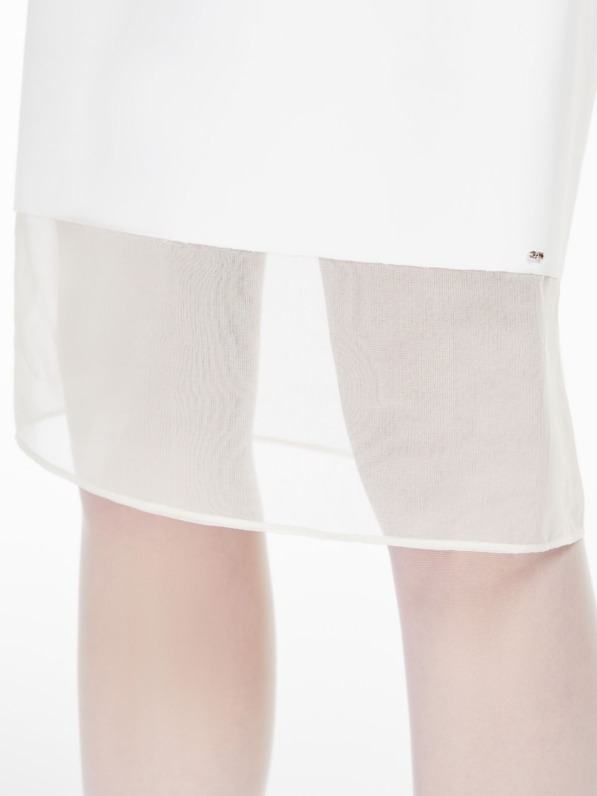 Organza-insert skirt