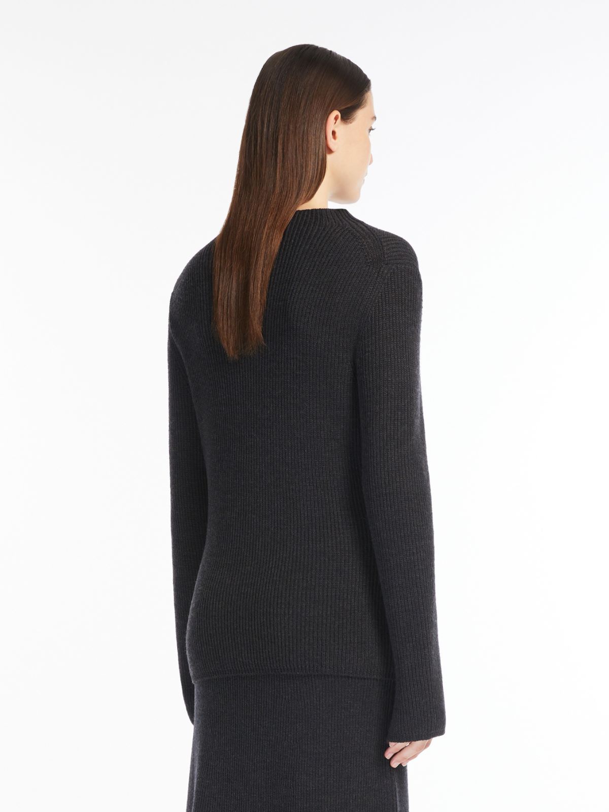 Crater-neck wool jumper