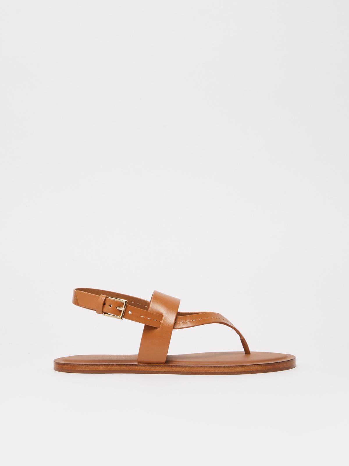Leather flip-flops