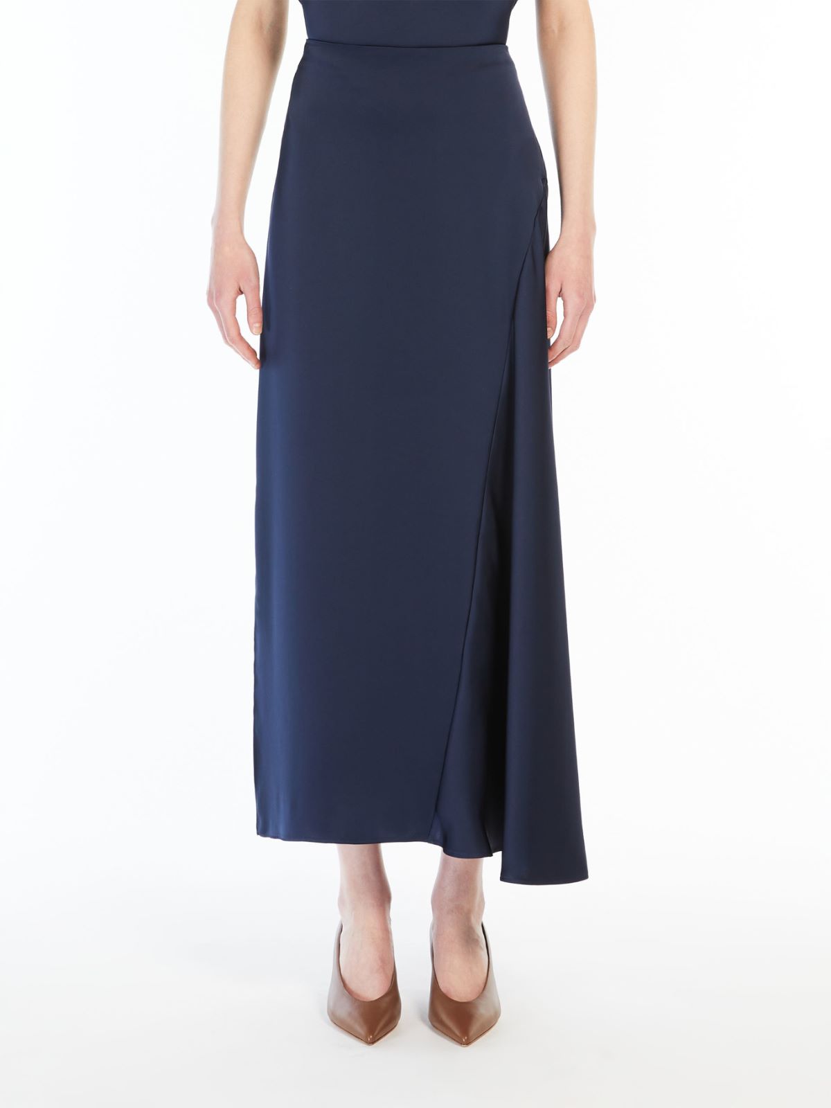 Fluid satin skirt