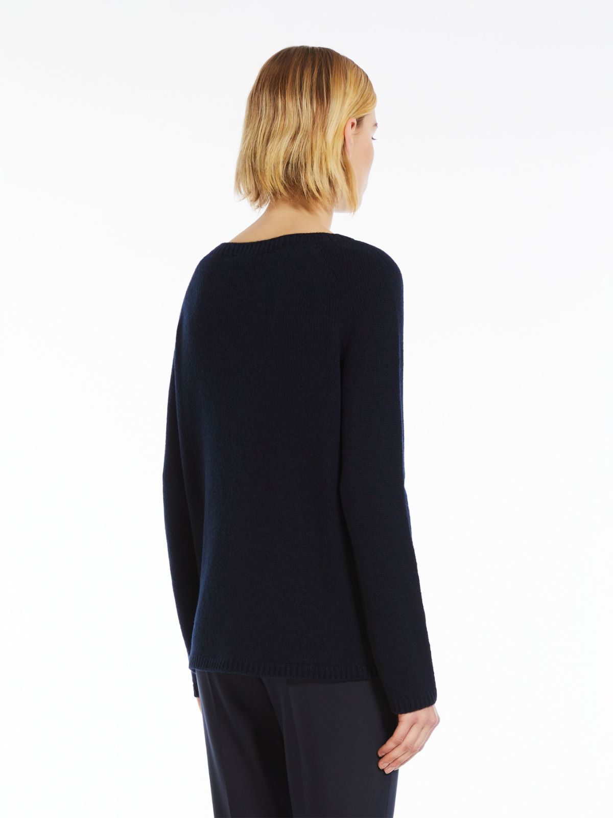 Wool and cashmere sweater