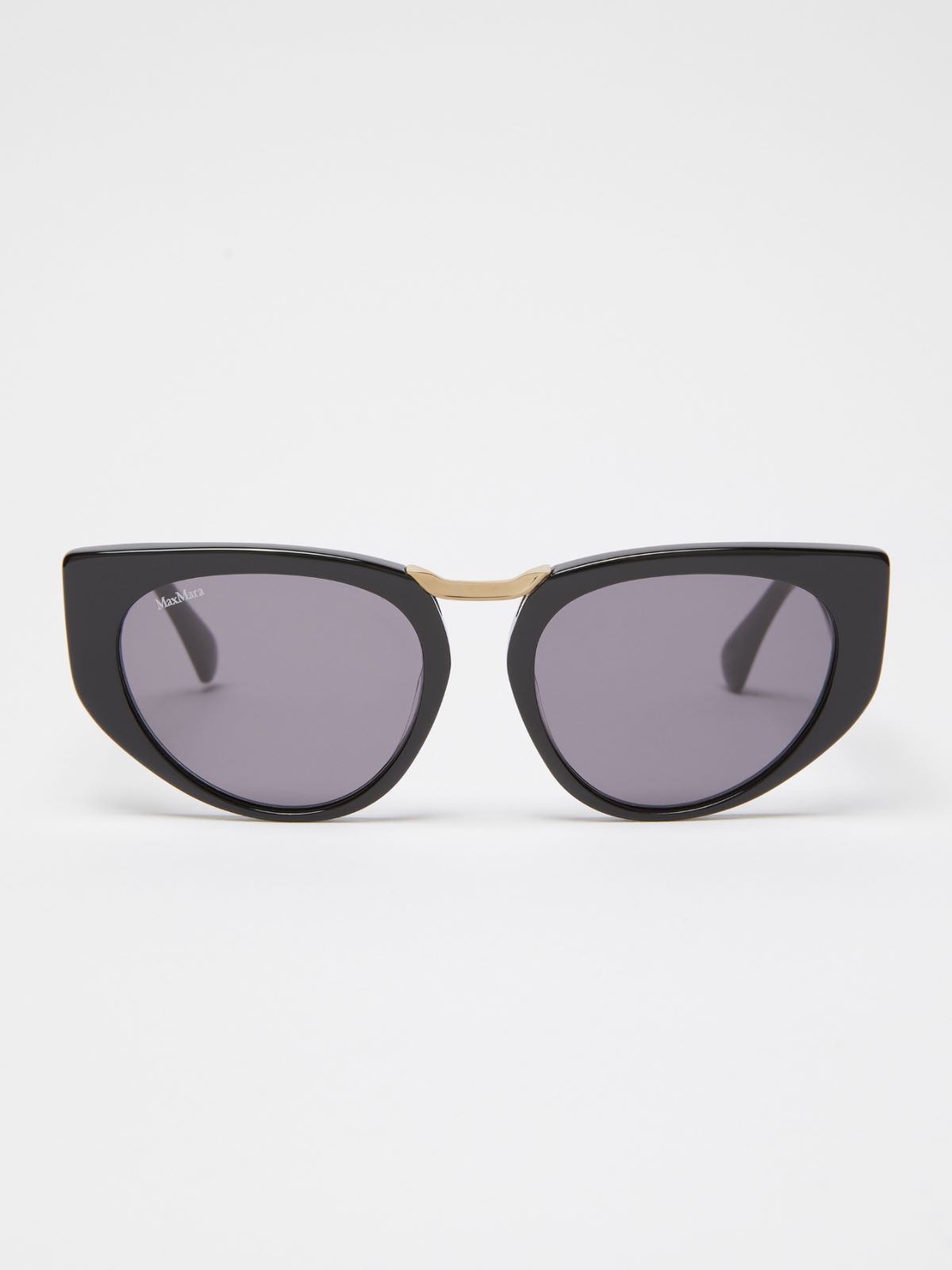 Cat-eye sunglasses