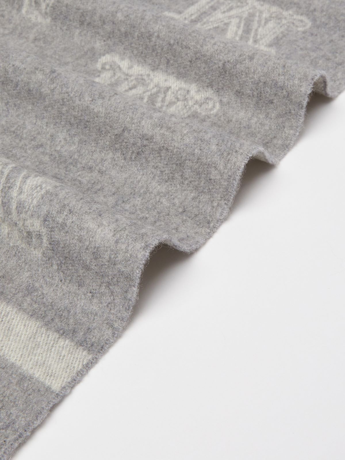 Jacquard camel colour stole