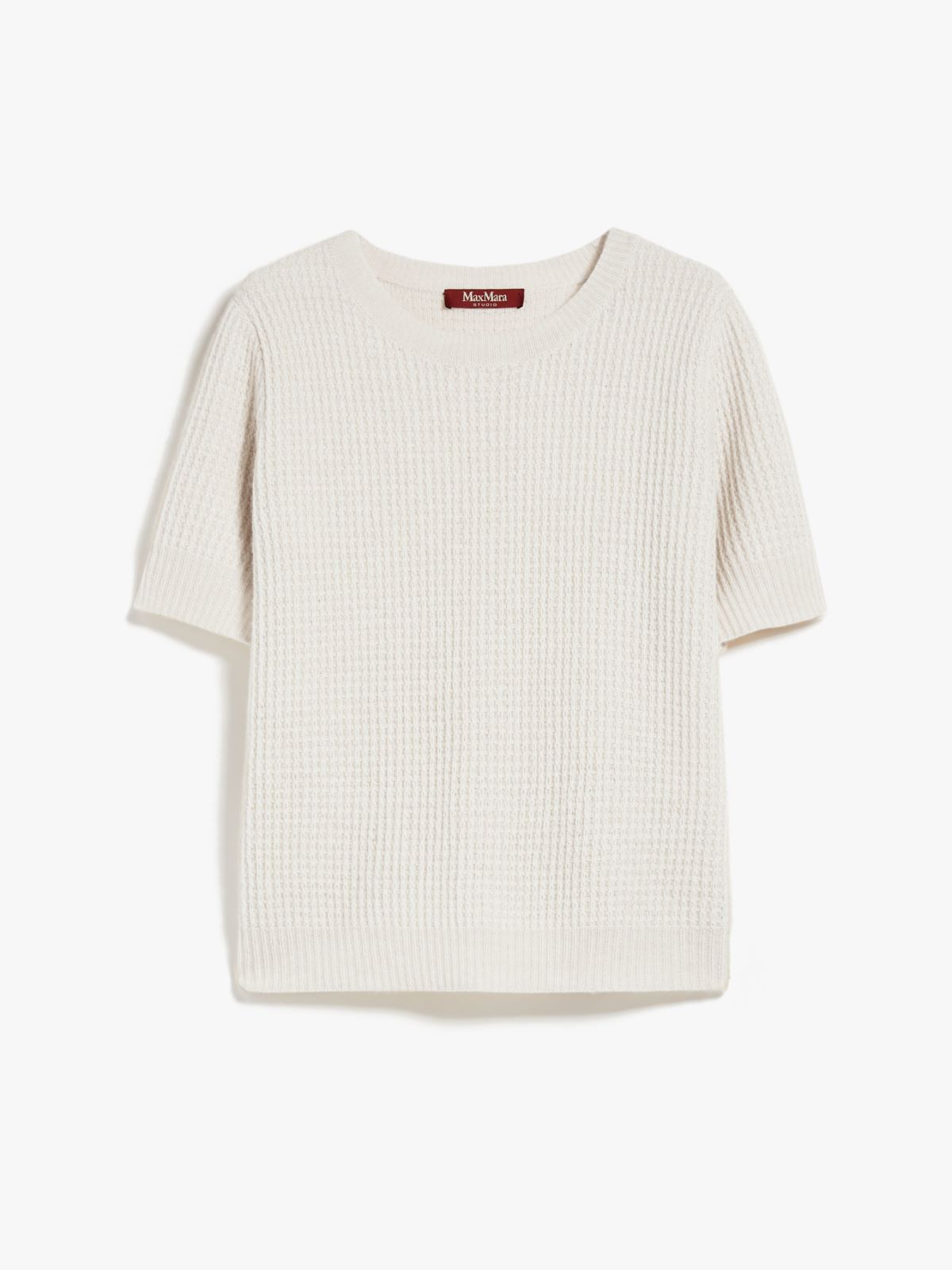 Cashmere yarn sweater