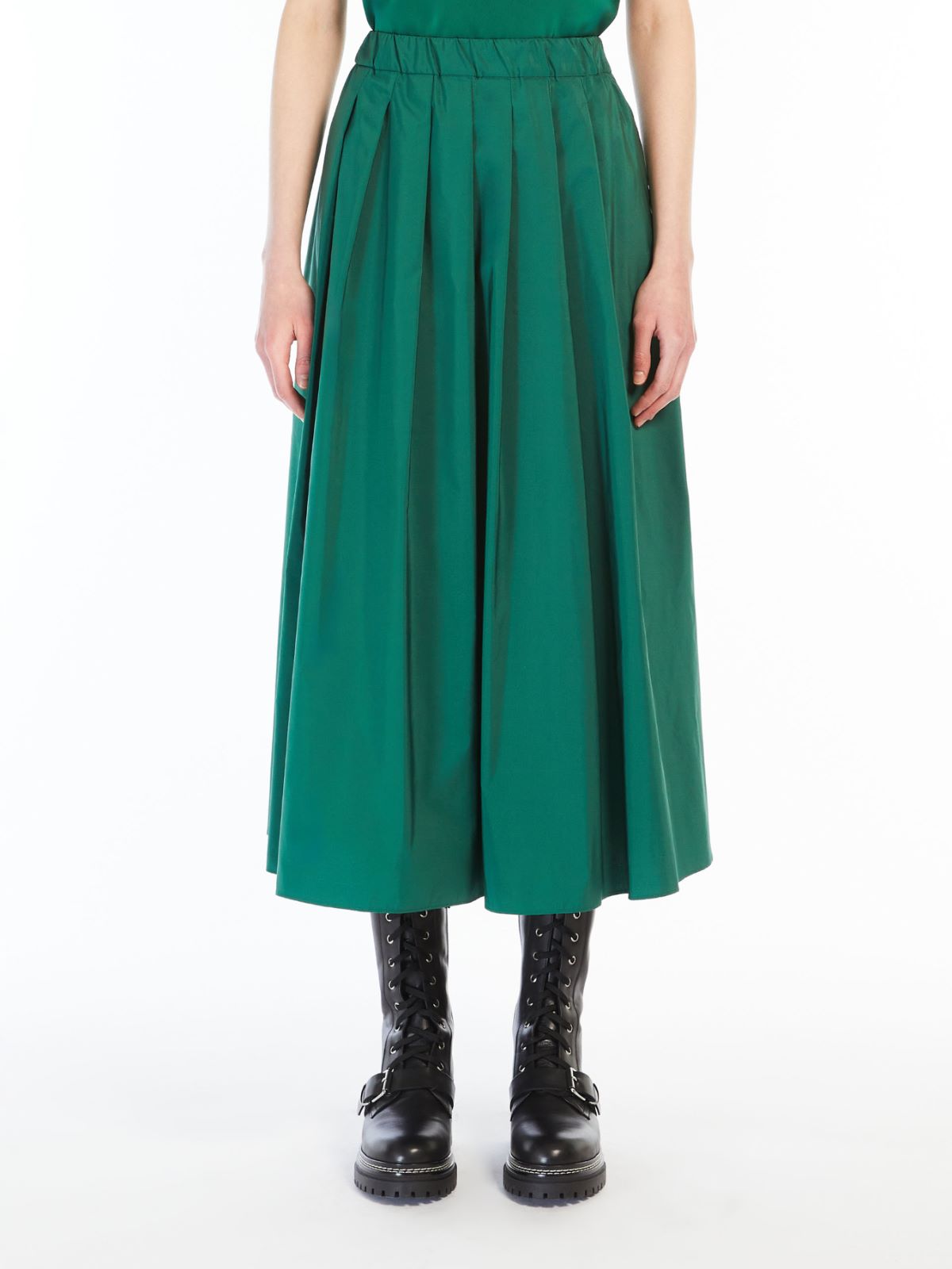 Full taffeta skirt