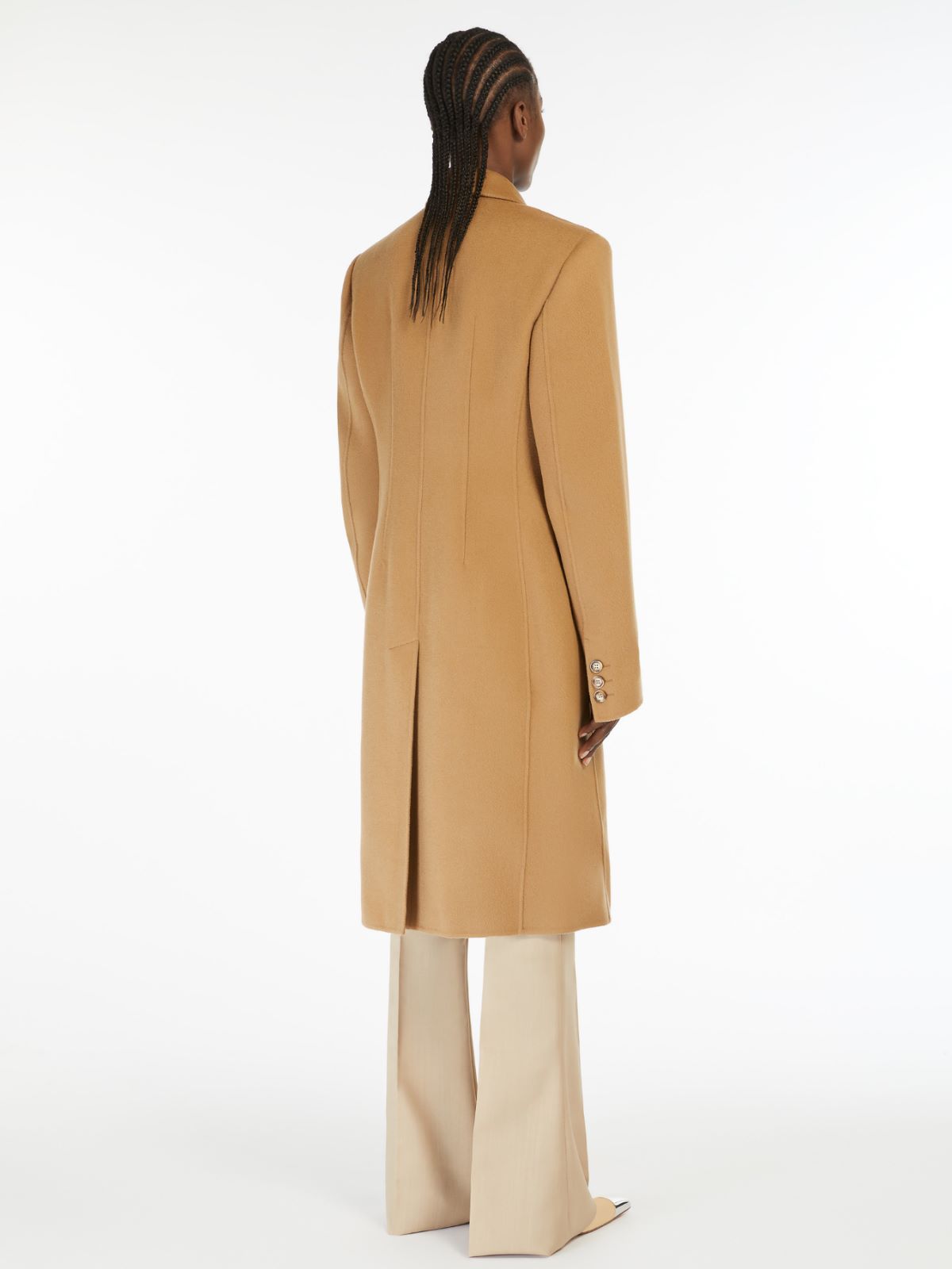 Slim-fit wool coat