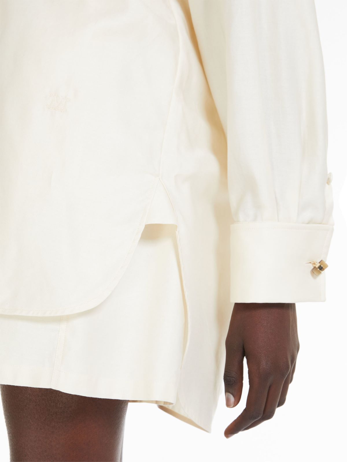 Oversize men’s-style cotton shirt