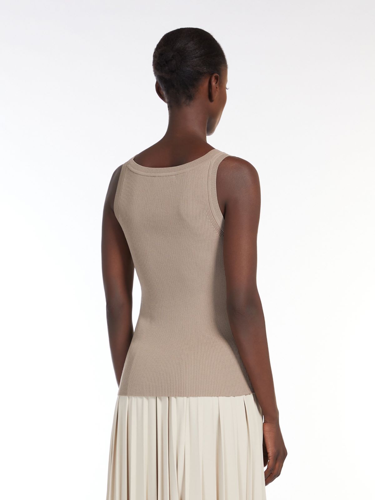 Viscose crepe yarn top