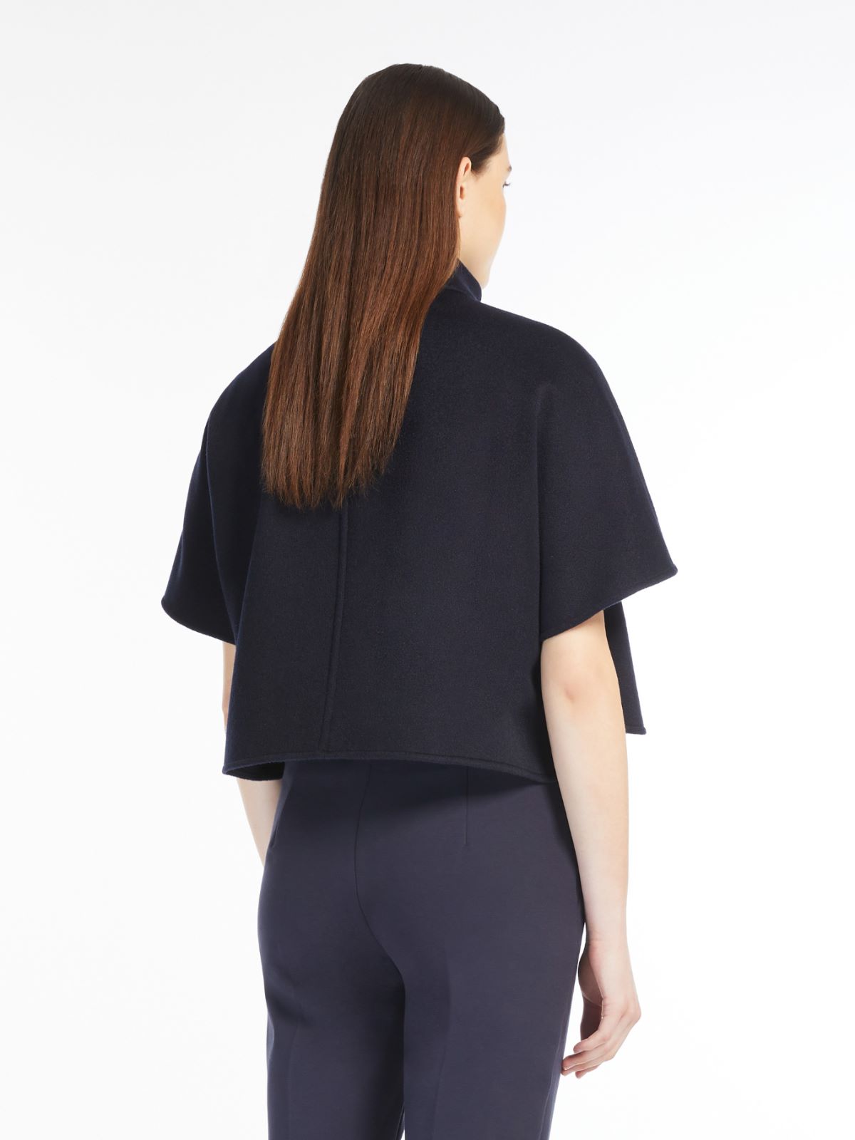 Cashmere cropped cape