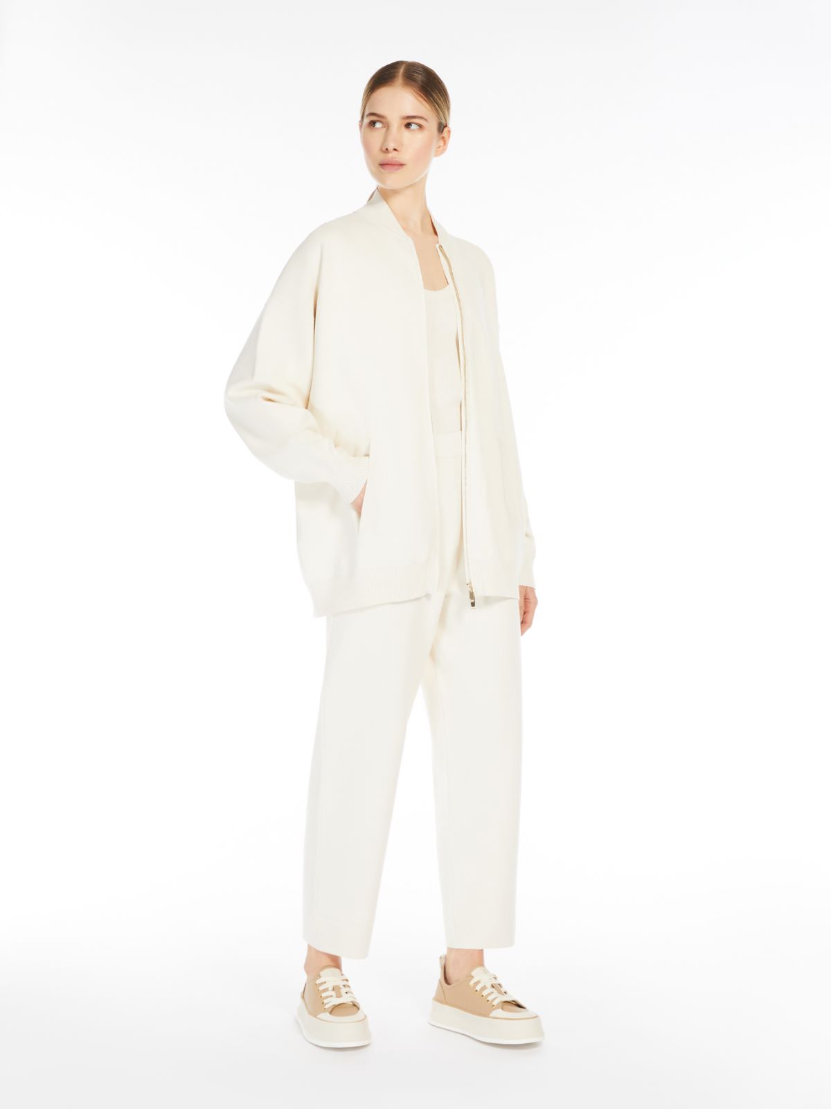 Stretch viscose trousers