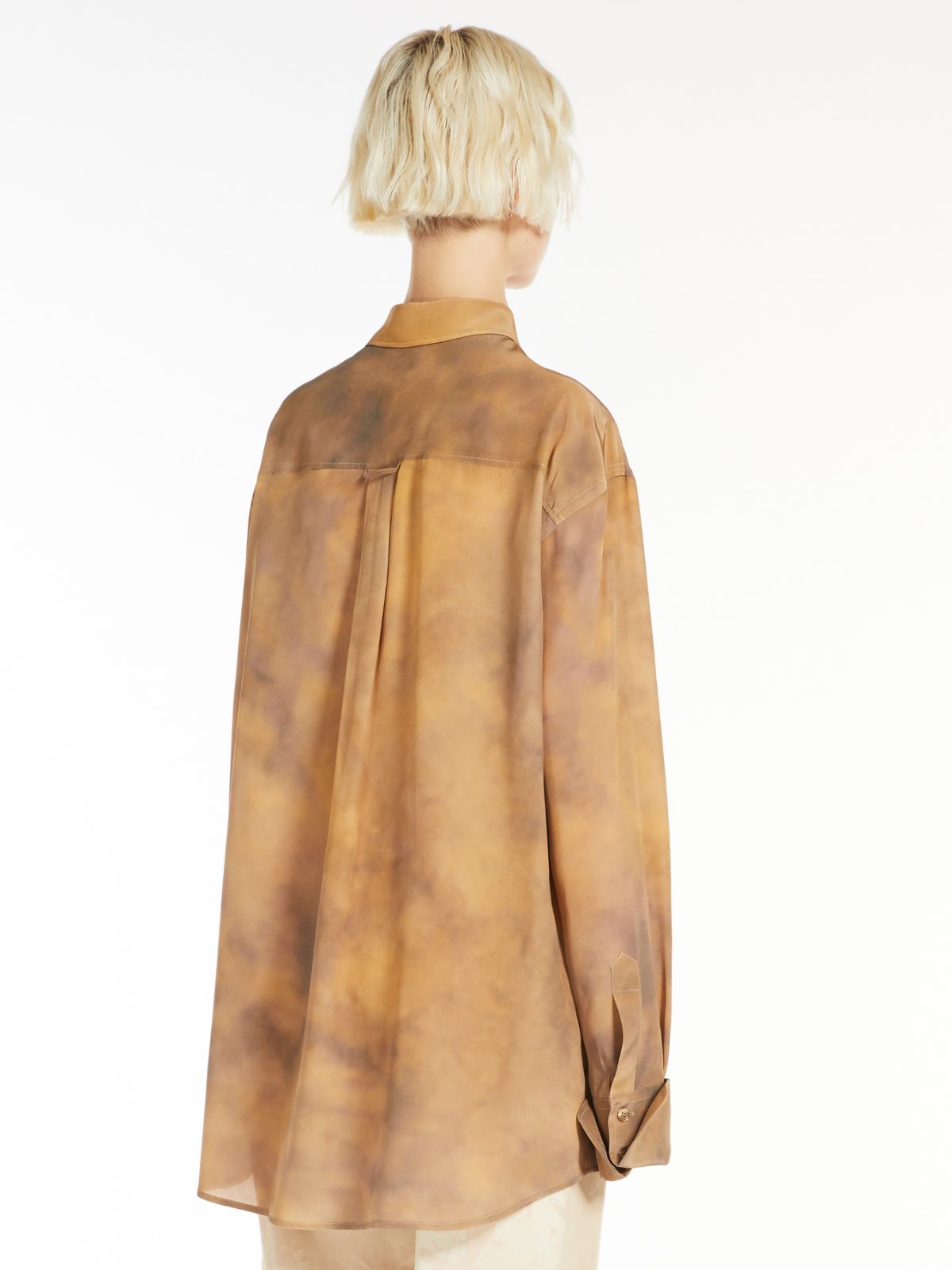 Oversized silk tunic in a lace print