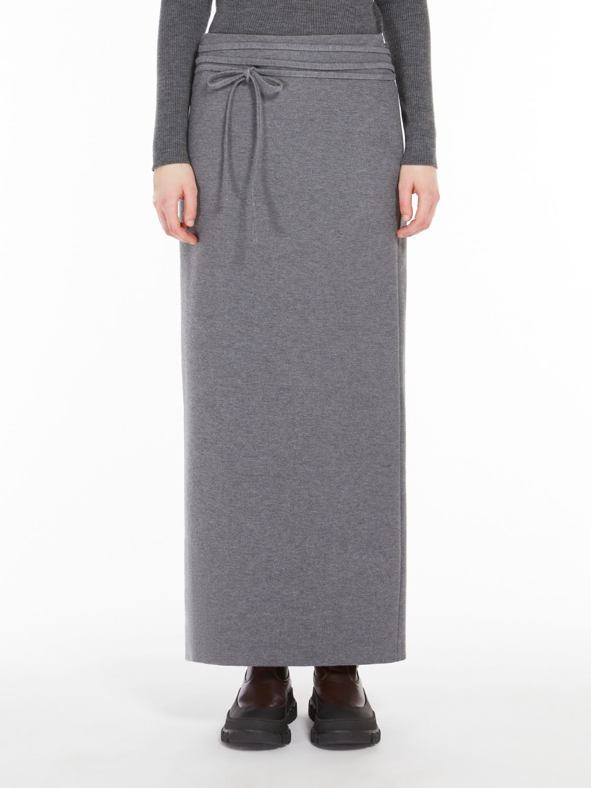 Long jersey skirt