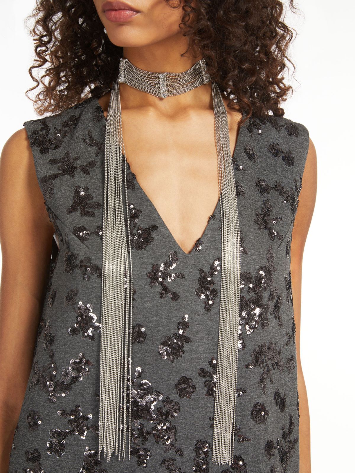 Metal scarf necklace