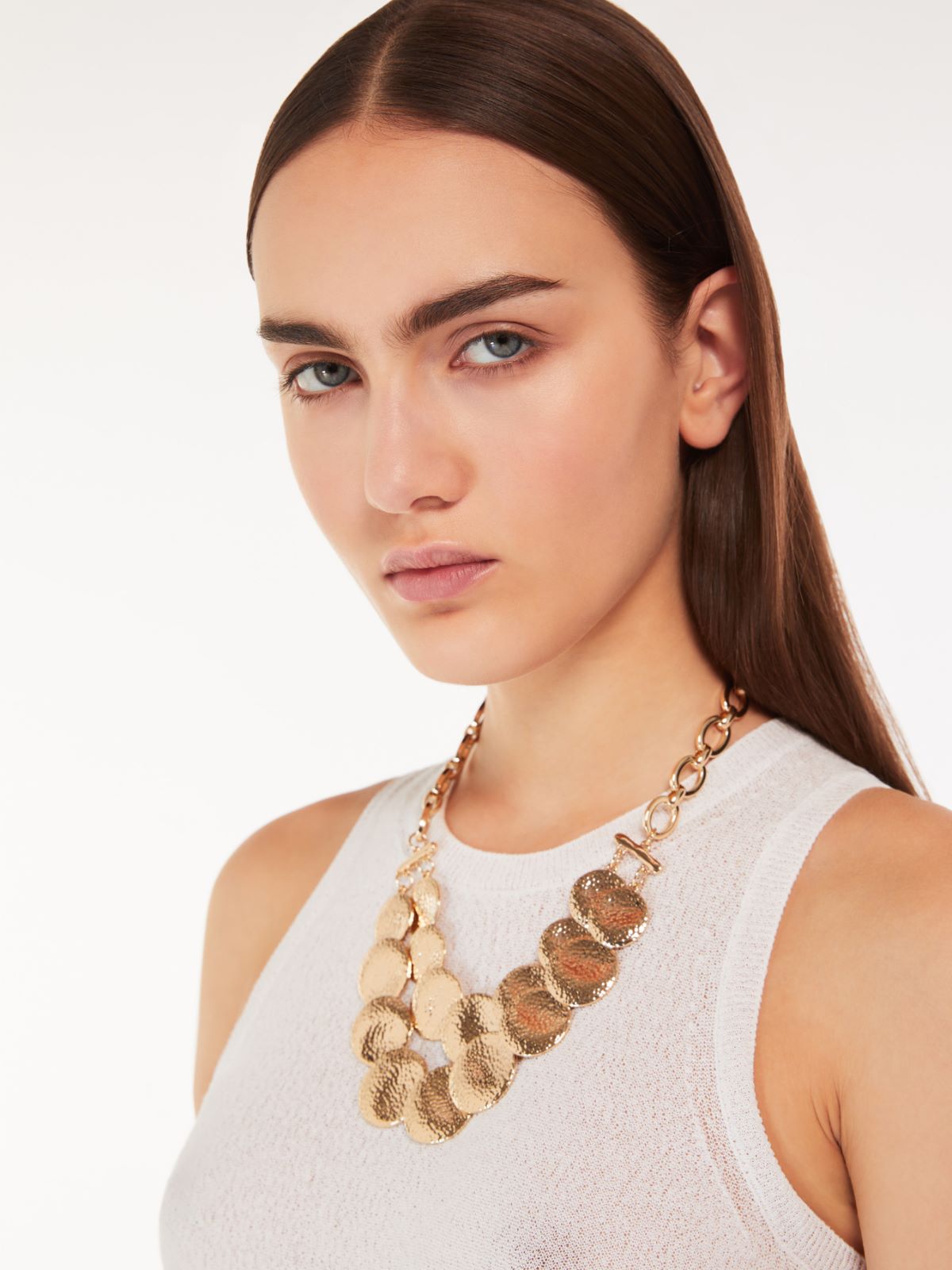 Choker necklace with coins