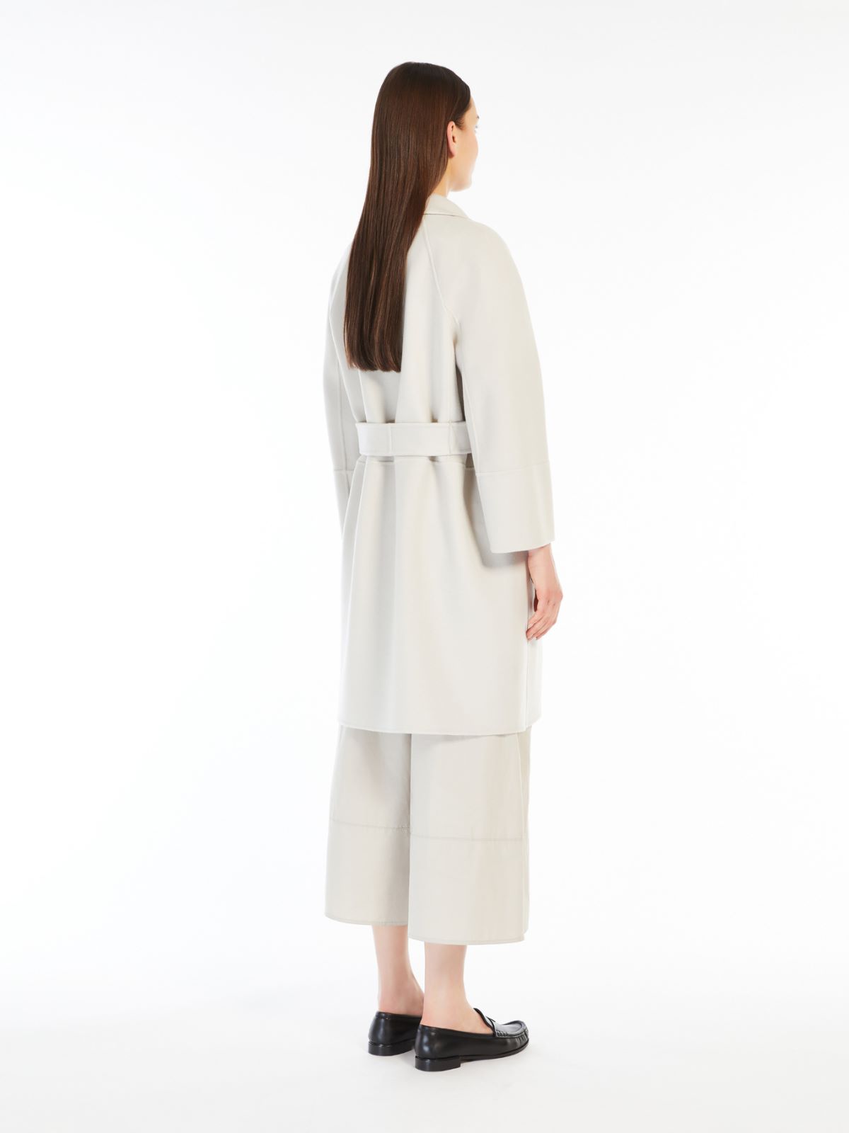Double-faced short wool coat