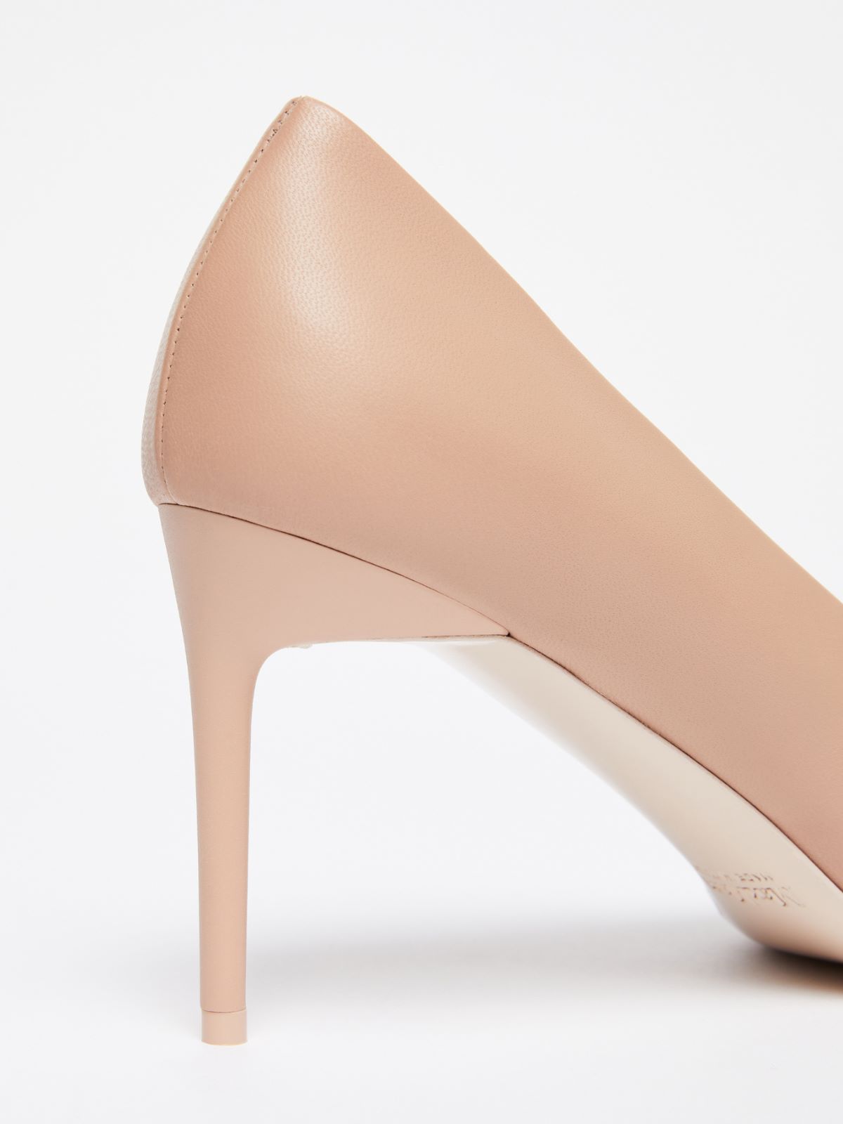 Nappa leather court shoes