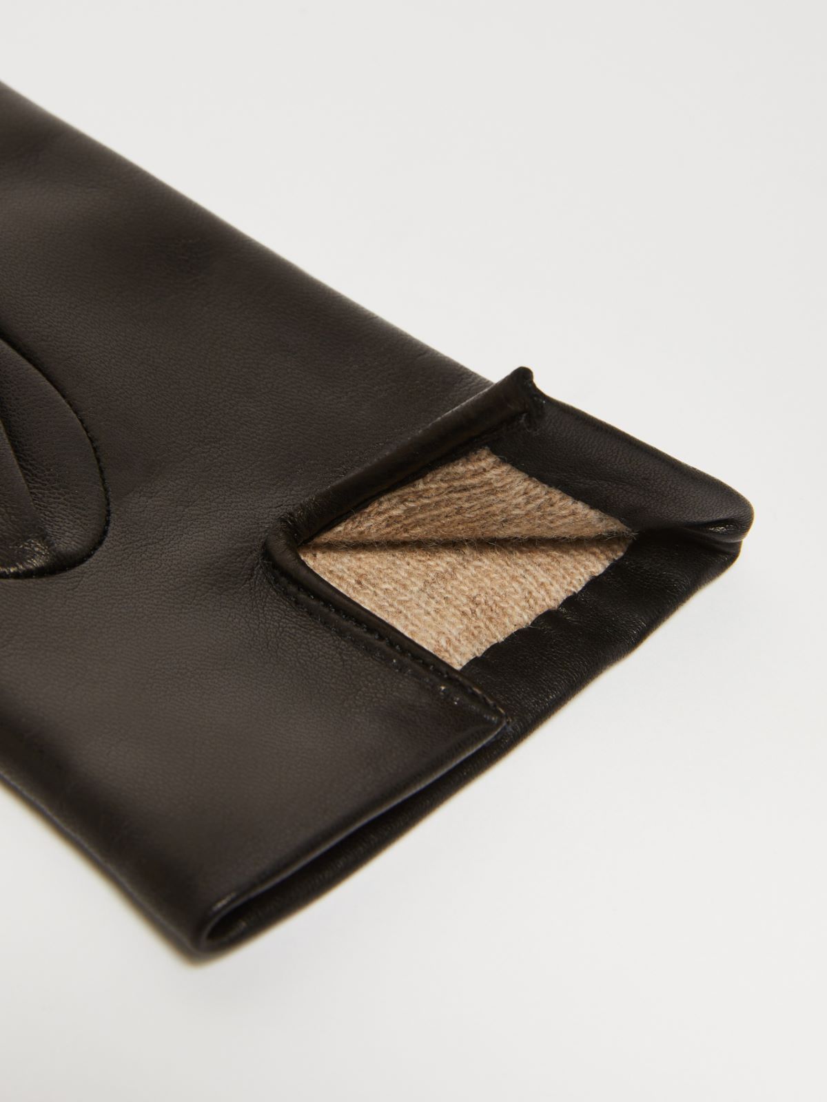 Nappa leather gloves