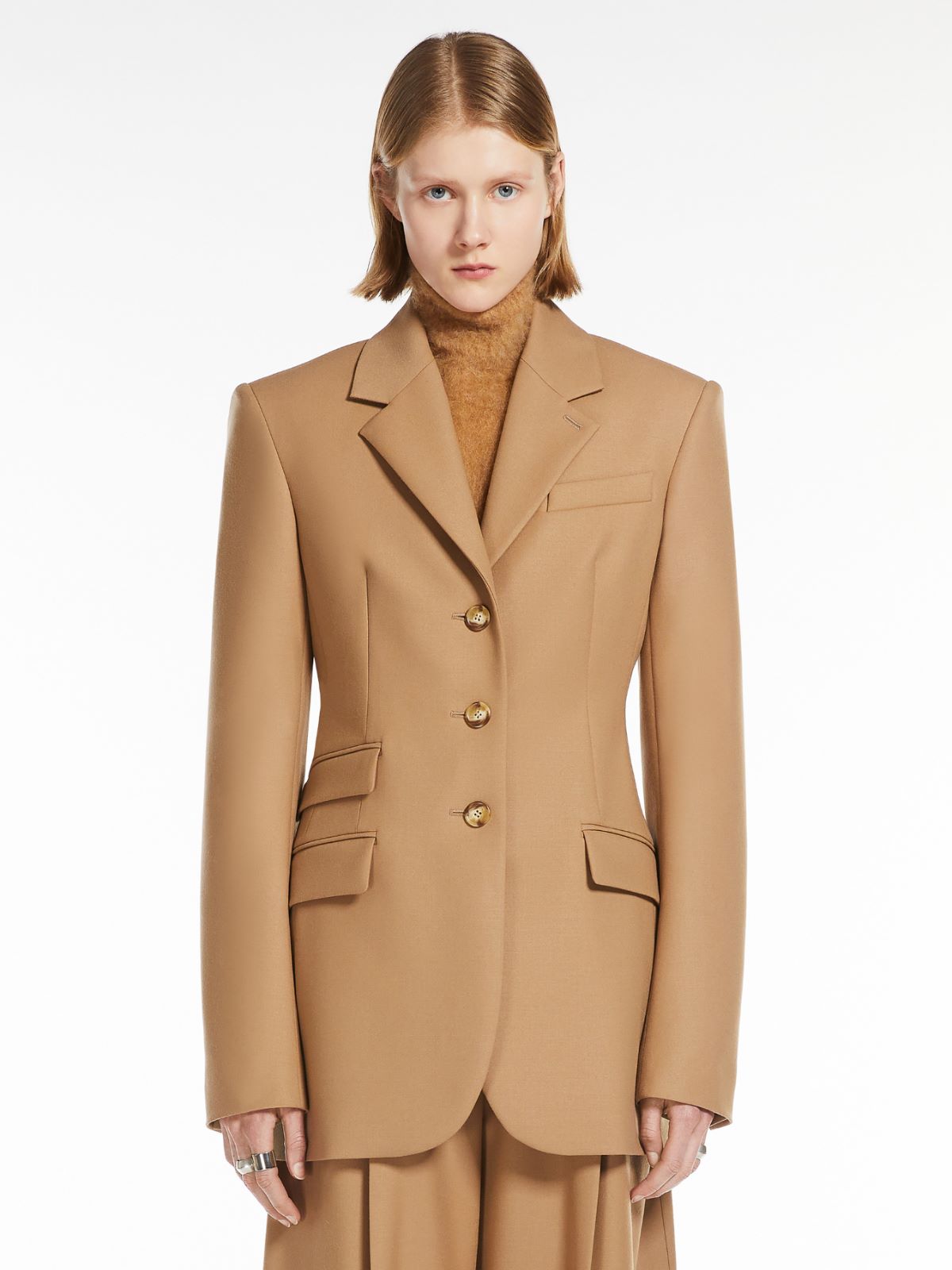 Stretch flannel tailored blazer