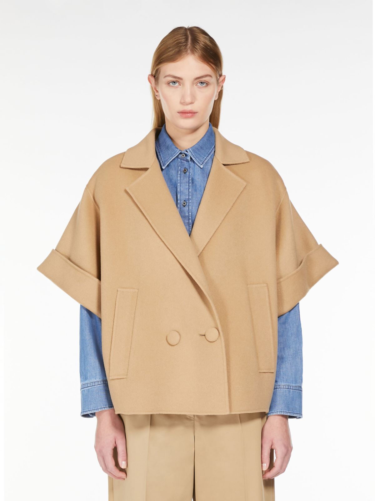 Short wool coat