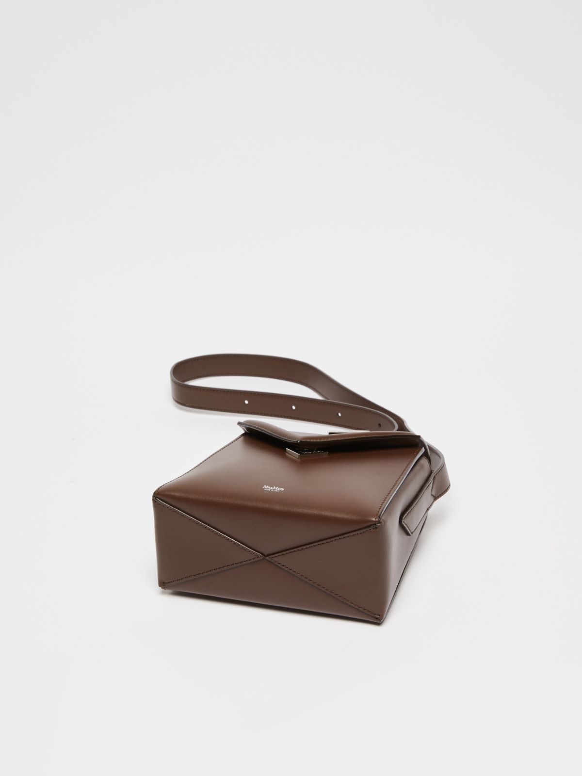 Smooth leather crossbody MM Bag