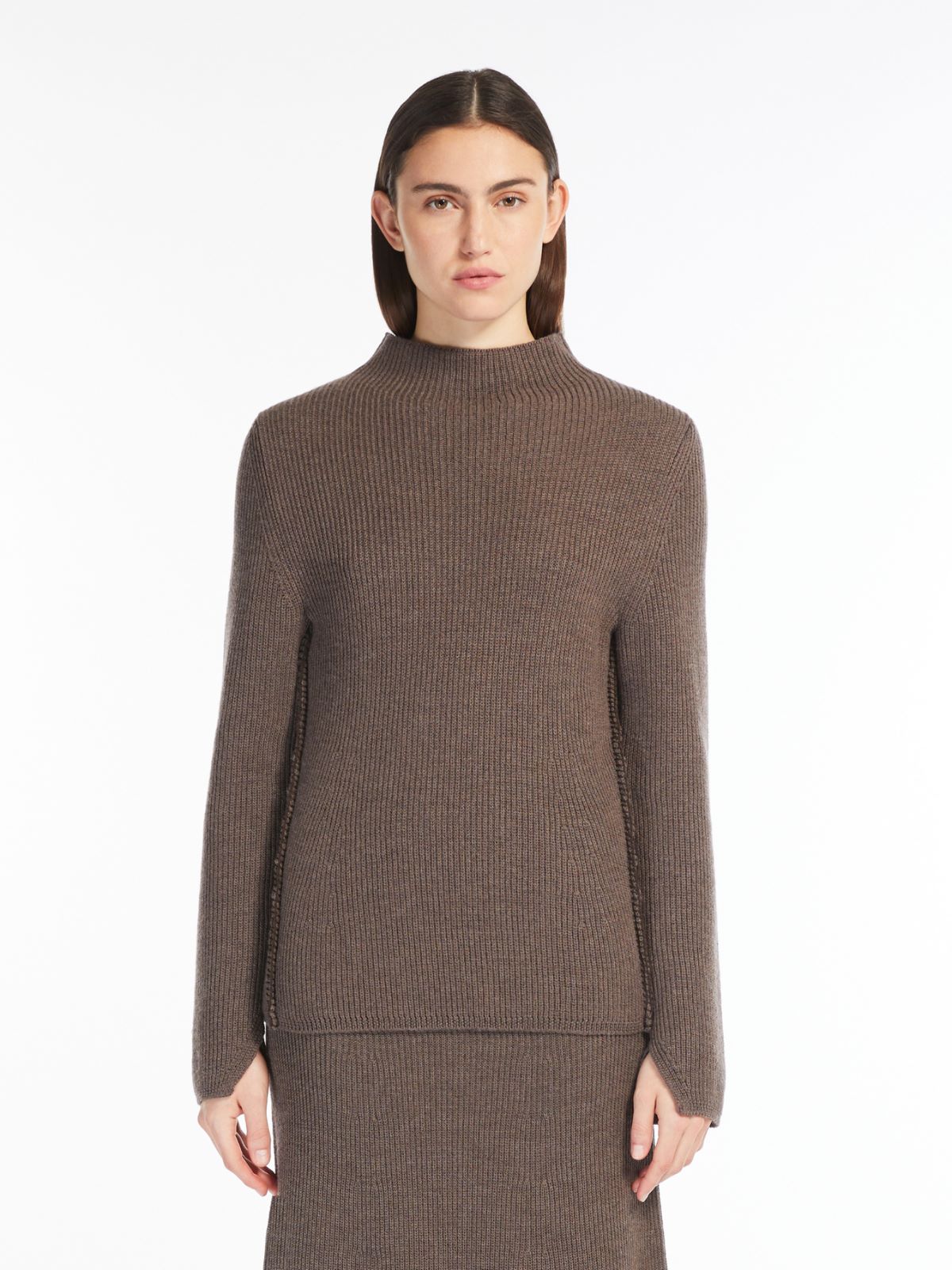 Crater-neck wool jumper